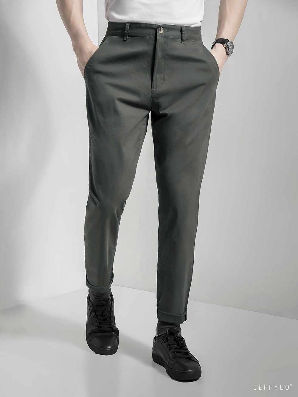 Quần khaki túi chéo Ceffylo - Đen Quần khaki túi chéo Ceffylo - Đen